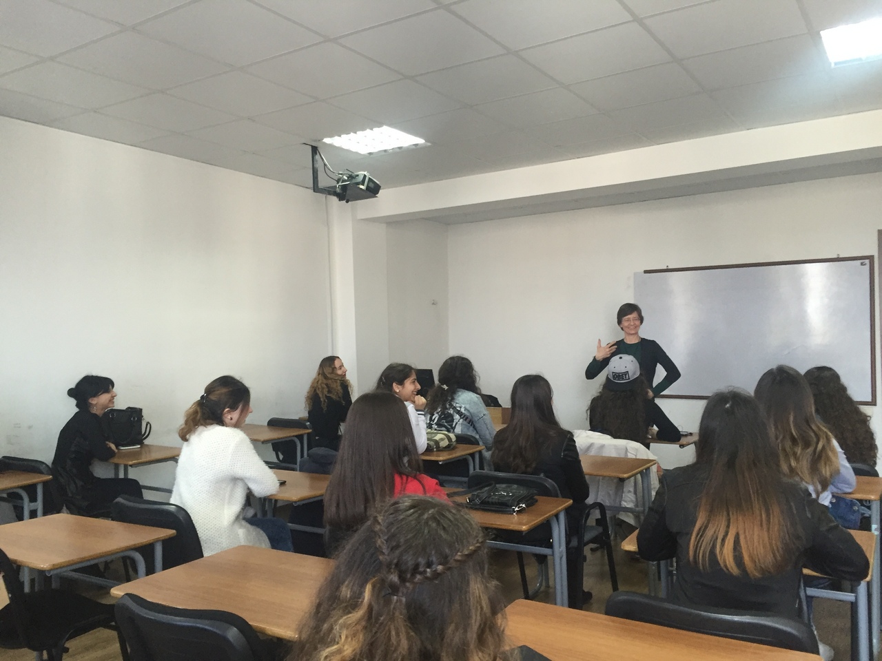 LCC International University-ს პროფესორის ლექციები კავკასიის უნივერსიტეტში